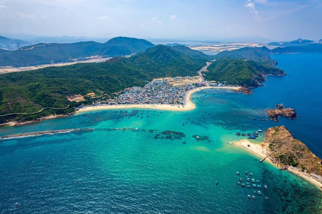 Tour Hòn Khô nửa Ngày: Khám phá mùa Rong Mơ