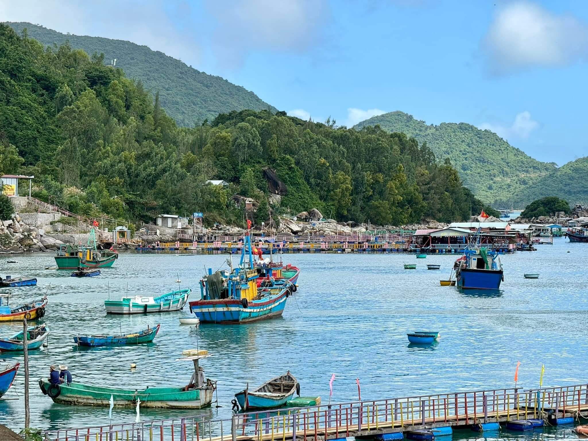 Một khung trời lãng mạn tại Vịnh Vũng Rô